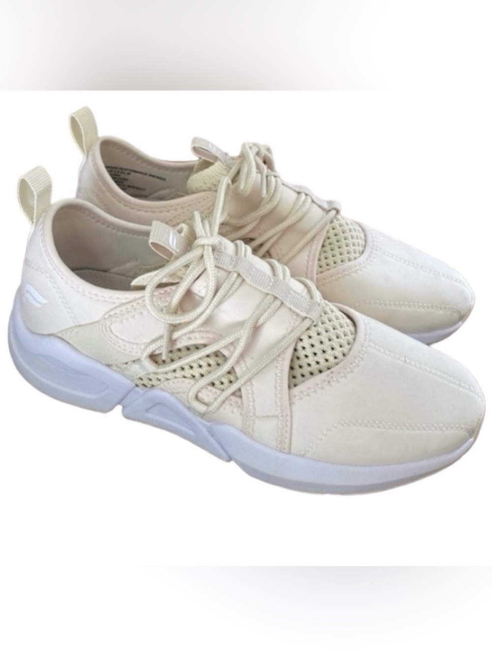 Fabletics Brookside Performance Cream SZ 7.5 Minimalist Clean Girl Sneakers